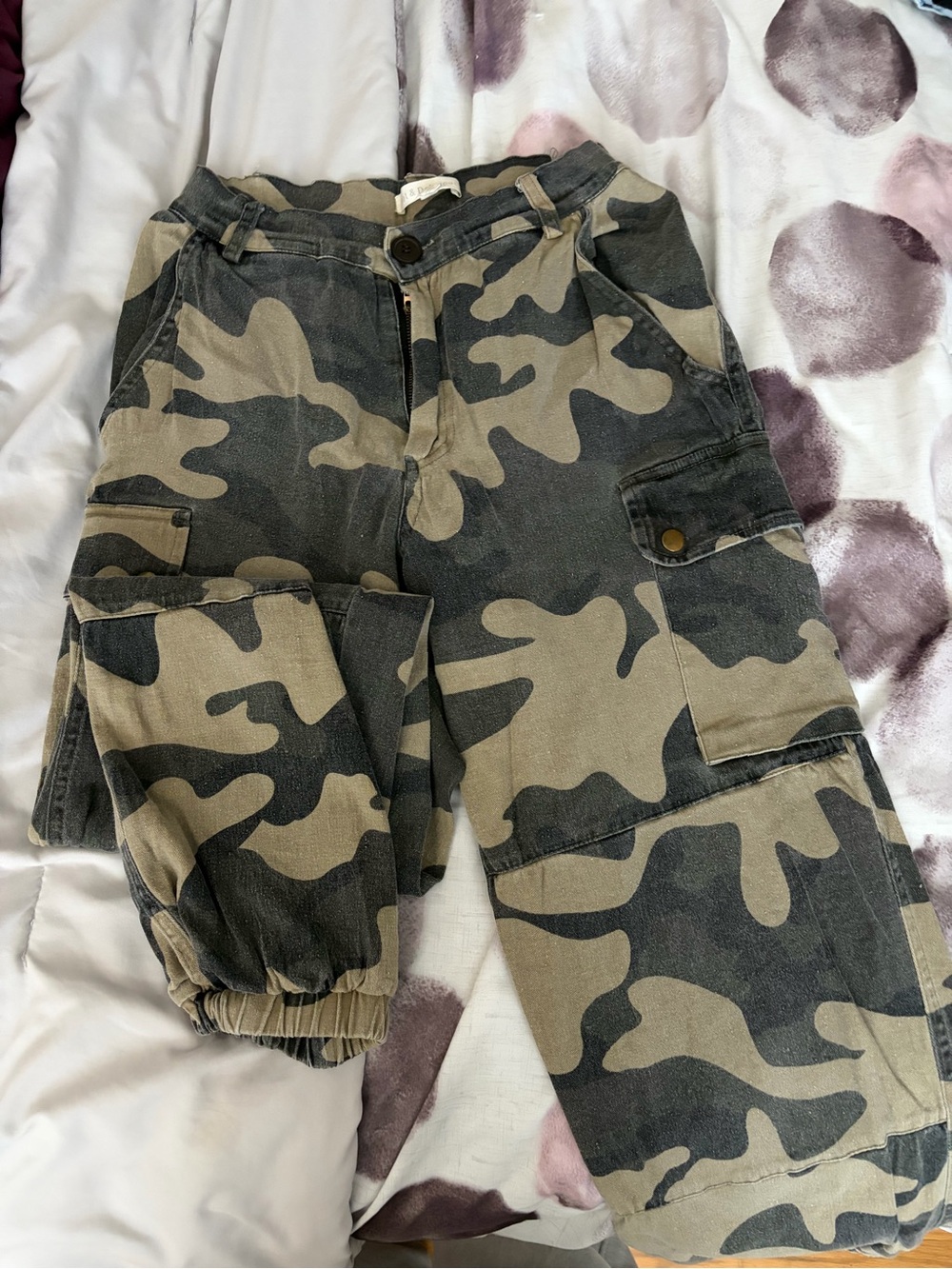 Kids Camouflage Cargo Joggers in Green